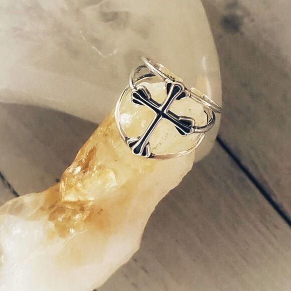 Sterling Silver Minimalist Cross Band Ring Adjustable 7-12 - Picture 2 of 7